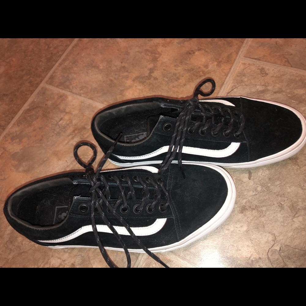 Vans - Picture 2 of 3
